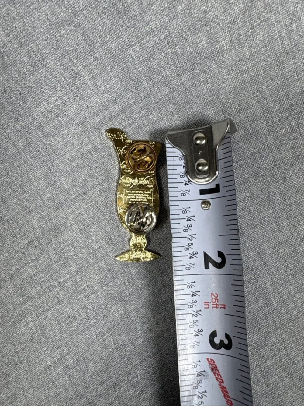 Hard Rock Cafe Orlando Dinosaur Hurricane Glass Green Glitter Pin